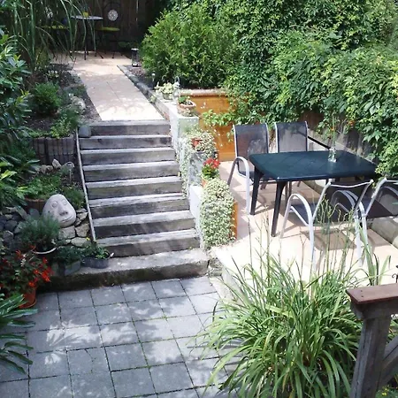 Neisse-gaestezimmer Im Altstadthaus Apartment